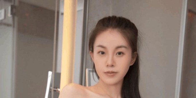 普拉提老师小苹果