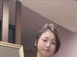 04年丰满诱人嫩妹丹丹